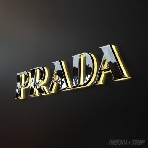 Bảng hiệu thời trang Prada
